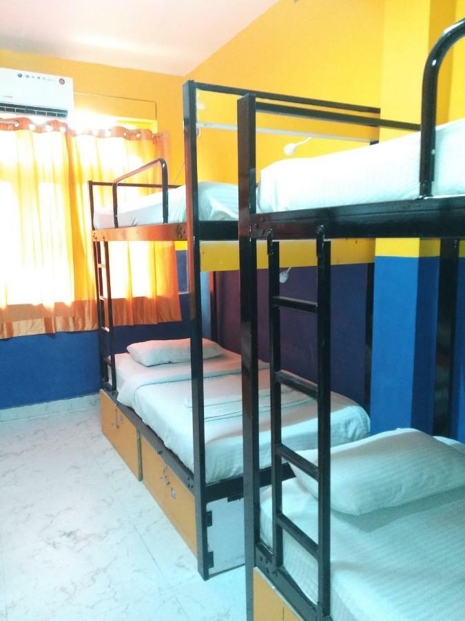 Bunk Hostel Delhi New Delhi Extérieur photo